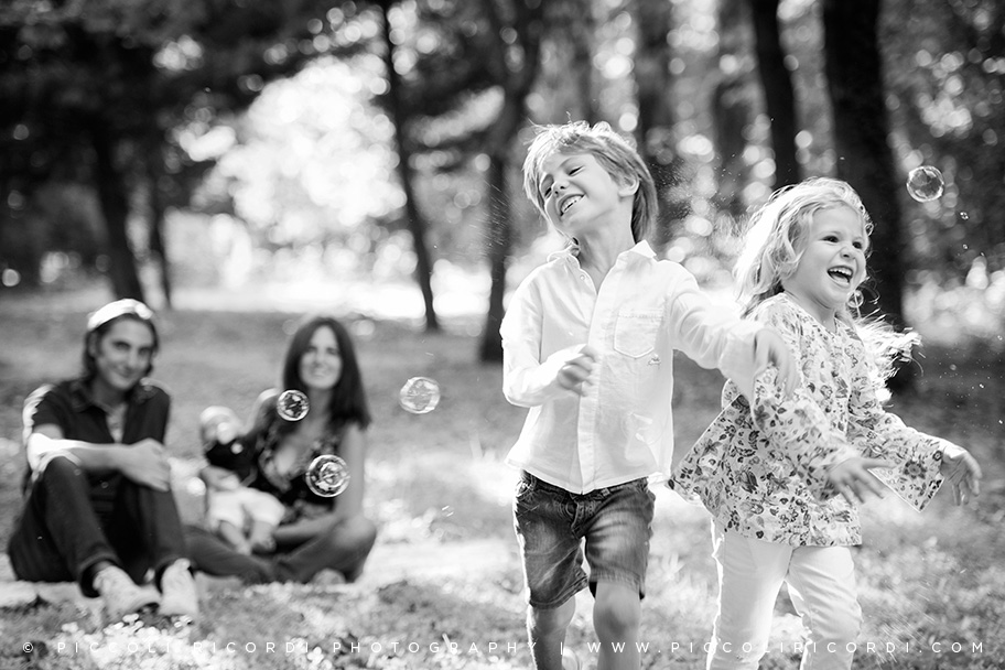 Servizio fotografico famiglia in esterno | fotografo bambini milano | Family Photographer Italy
