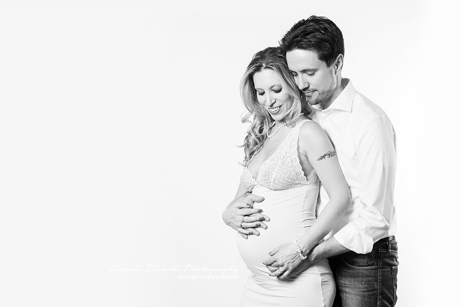 Fotografo gravidanza Milano rozzano | fotografo neonati milano