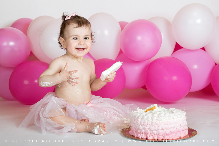 Foto bambino con torta compleanno milano | Smash Cake | Fotografo Bambini Milano