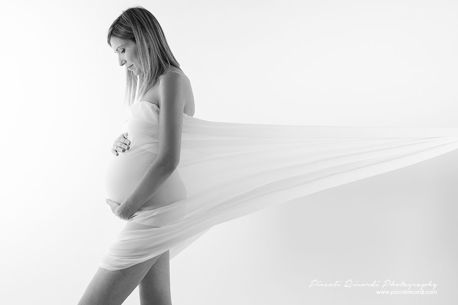 Fotografo per donne in gravidanza Milano rozzano | fotografo neonati milano | fotografo rozzano | fotografo monza | fotografo pavia